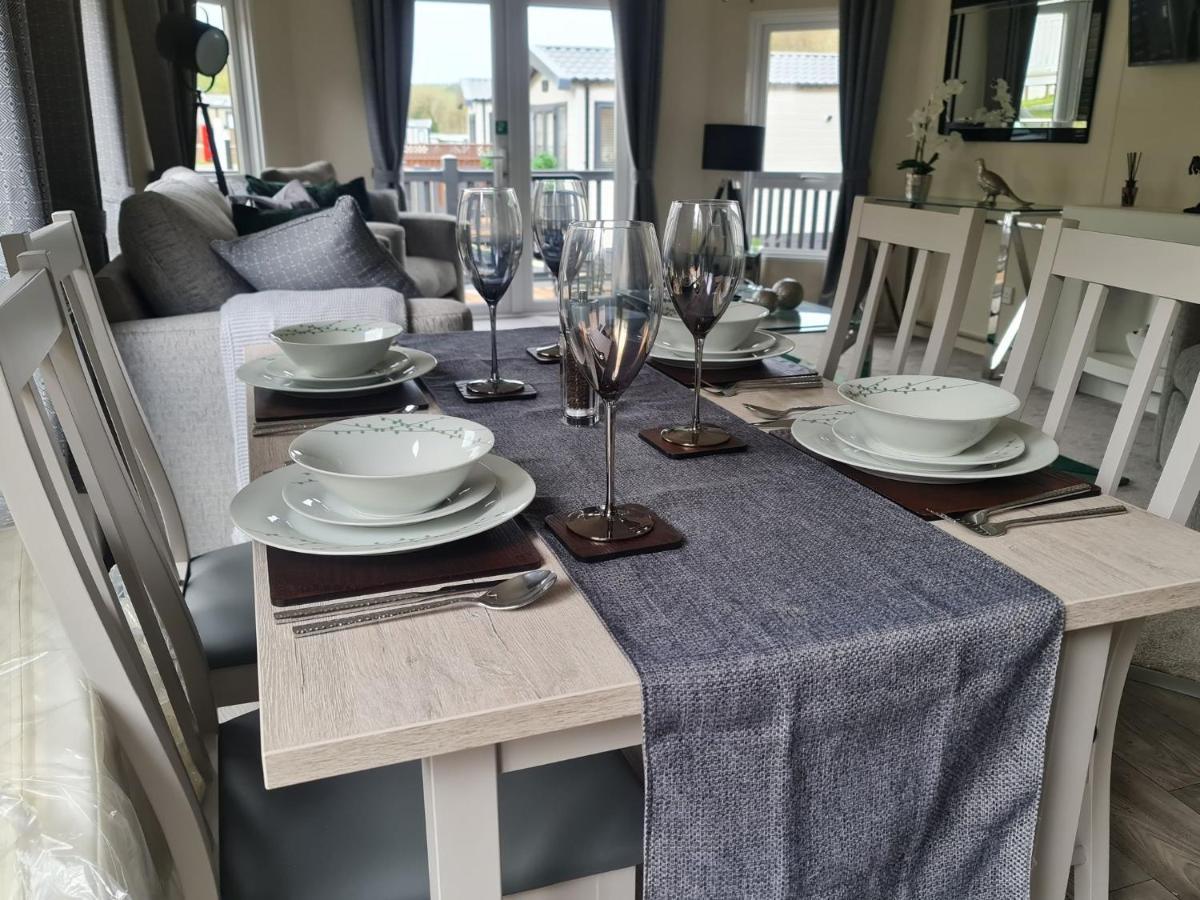The Ceredigion - Plot 26, Woodlands Lodge Retreat, New Quay, West Wales Llanina Extérieur photo